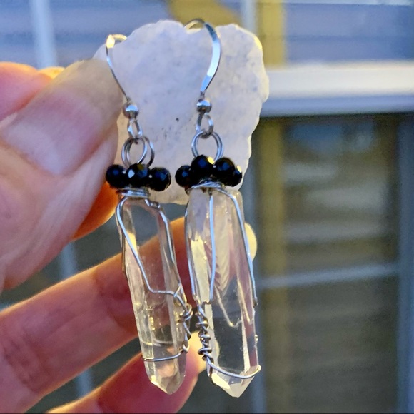 Quartz Crystal Earrings & Black Spinel beads - Picture 11 of 11